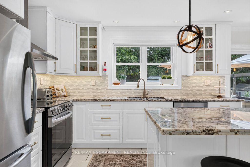 Photo 14 of 825 King Road, Burlington, LaSalle — HOMEH