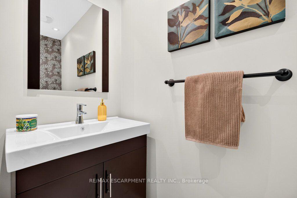 Photo 18 of 825 King Road, Burlington, LaSalle — HOMEH