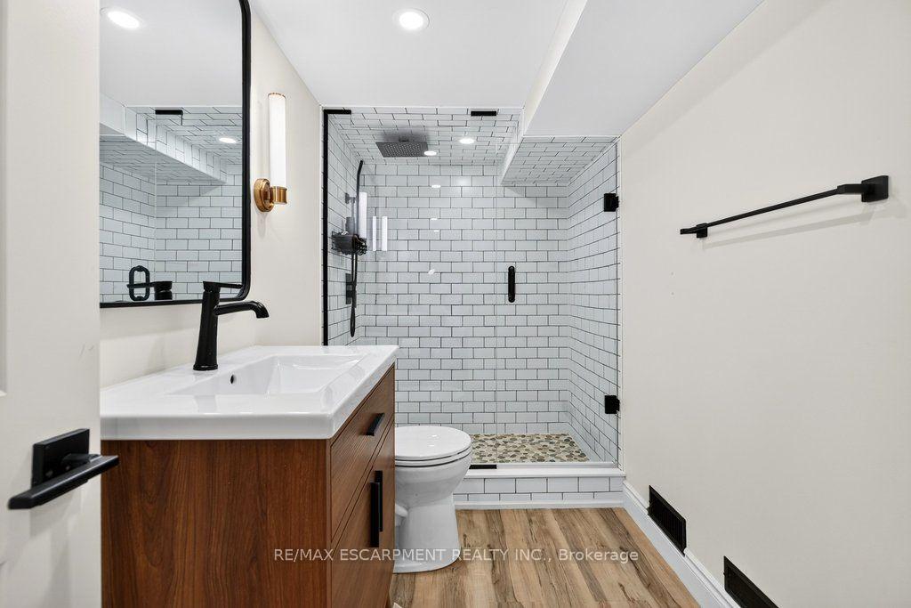 Photo 30 of 825 King Road, Burlington, LaSalle — HOMEH