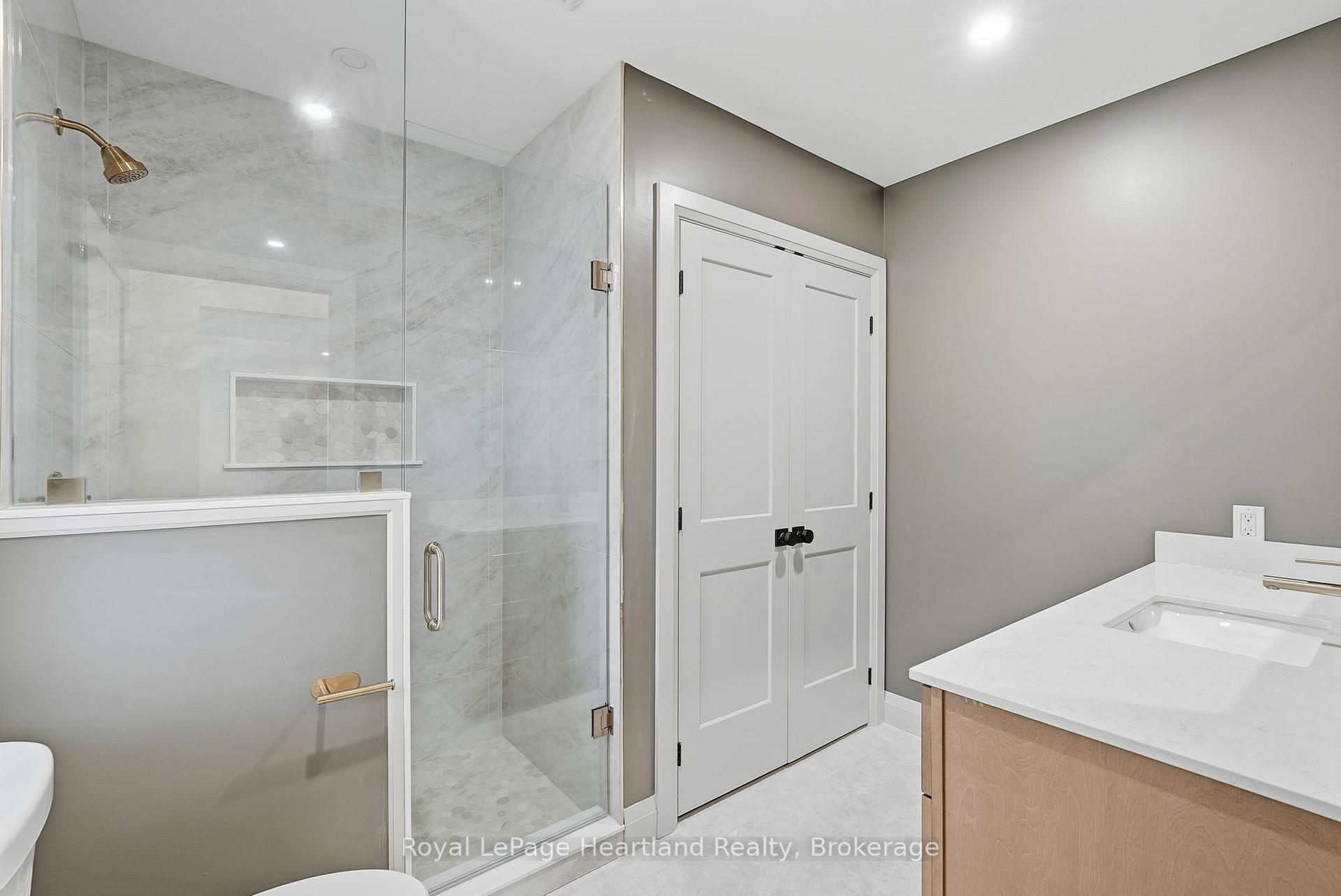 Photo 5 of 24 Queen Street E, West Grey — HOMEH