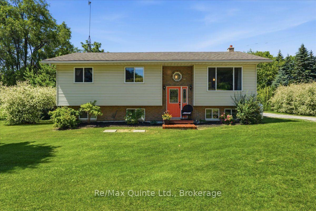 Photo 2 of 50 County Road 18, Prince Edward County, Athol Ward — HOMEH