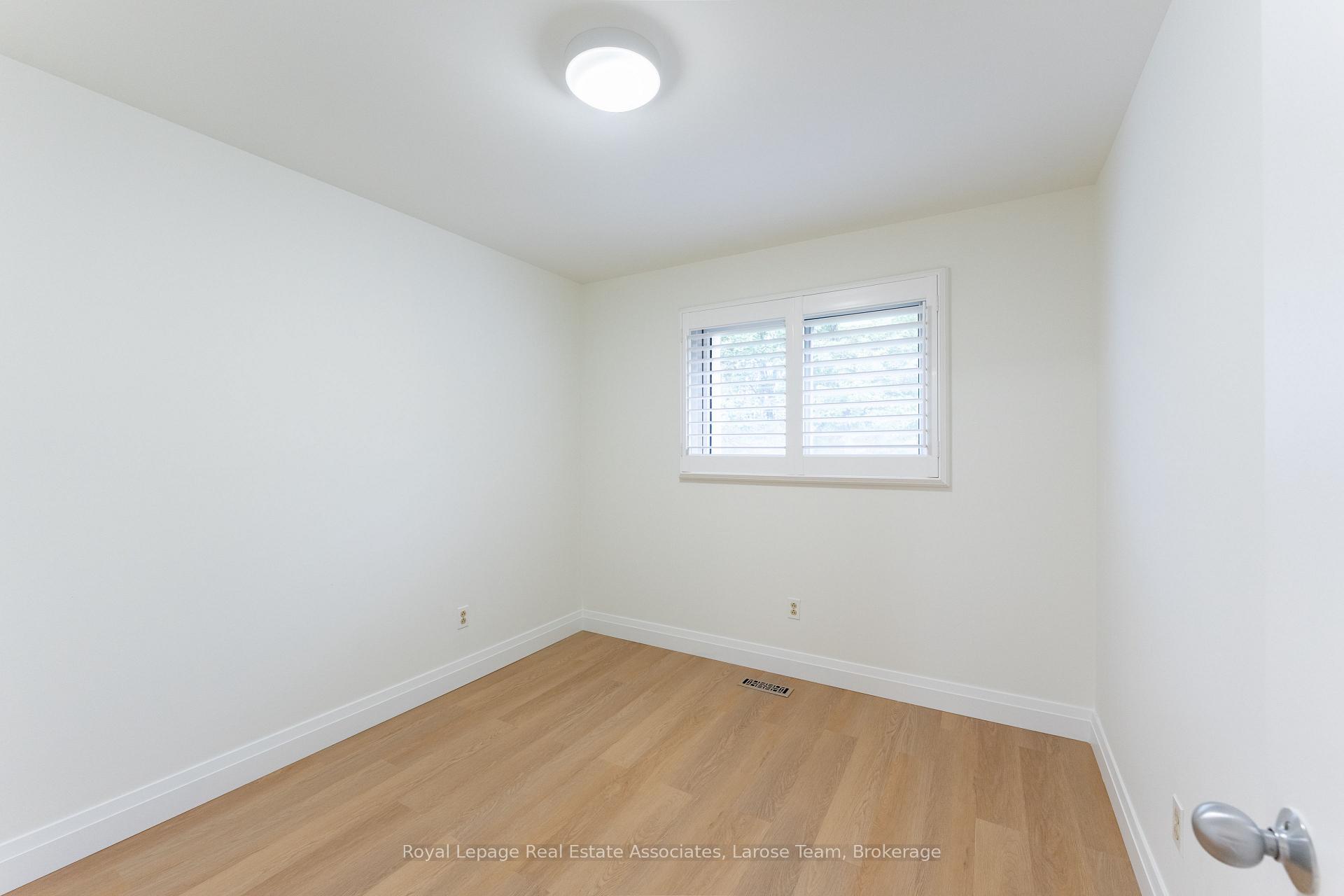 Photo 33 of 58 Silver Shadow Path, Etobicoke, Markland Wood — HOMEH
