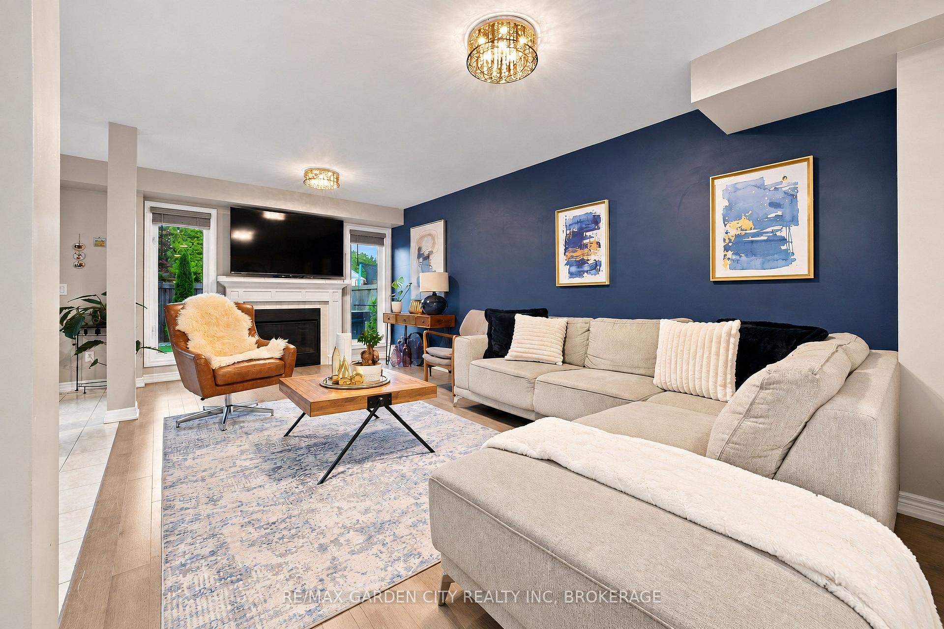 Photo 8 of 8377 Jeffrey Court, Niagara Falls, Forestview — HOMEH