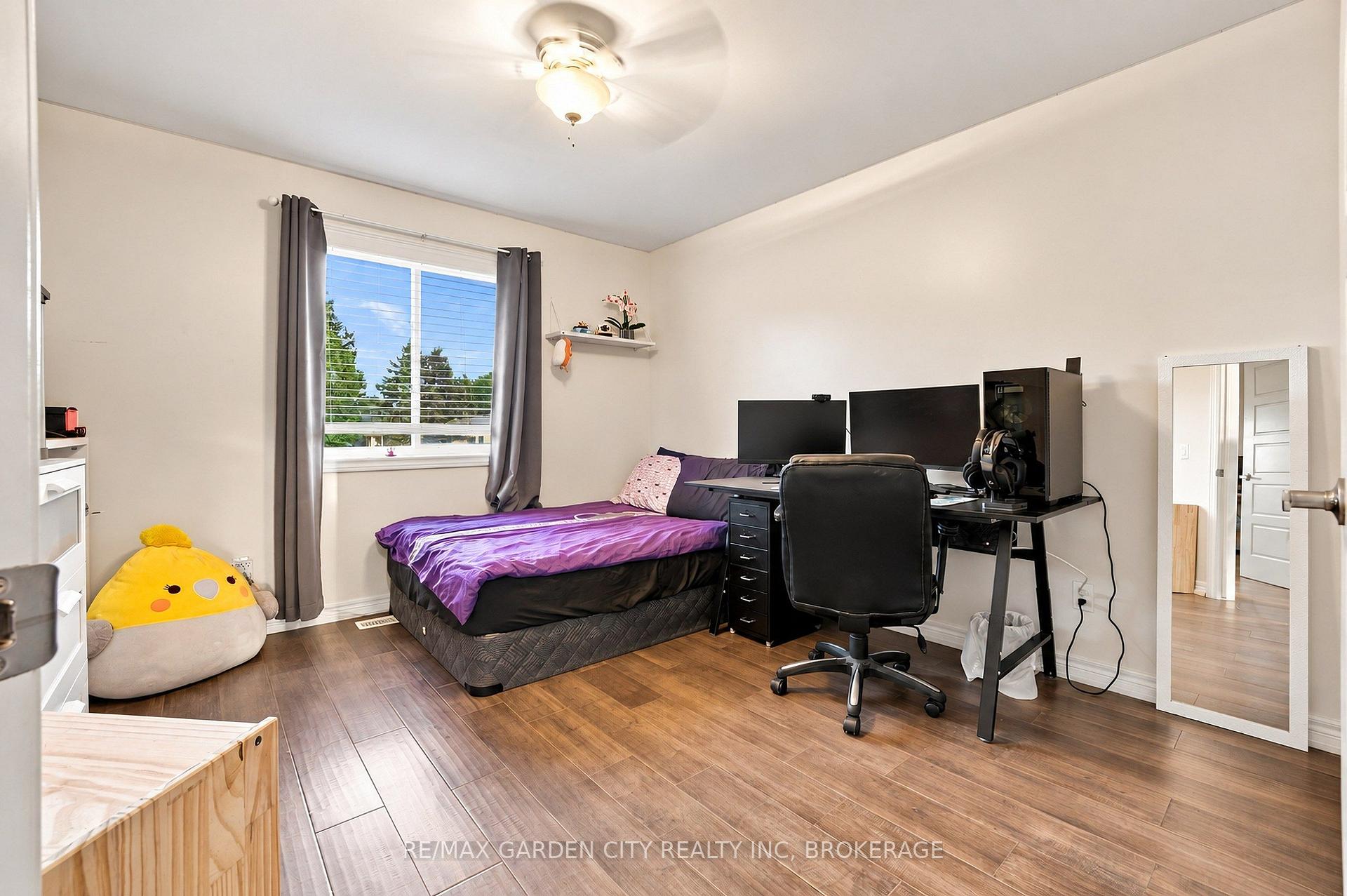 Photo 20 of 8377 Jeffrey Court, Niagara Falls, Forestview — HOMEH