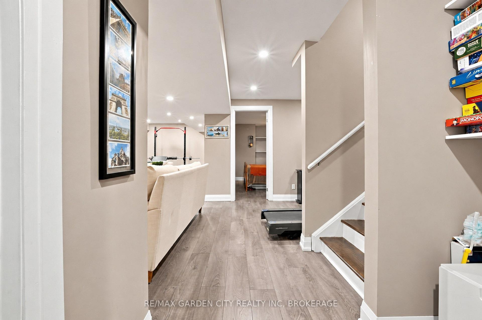 Photo 25 of 8377 Jeffrey Court, Niagara Falls, Forestview — HOMEH