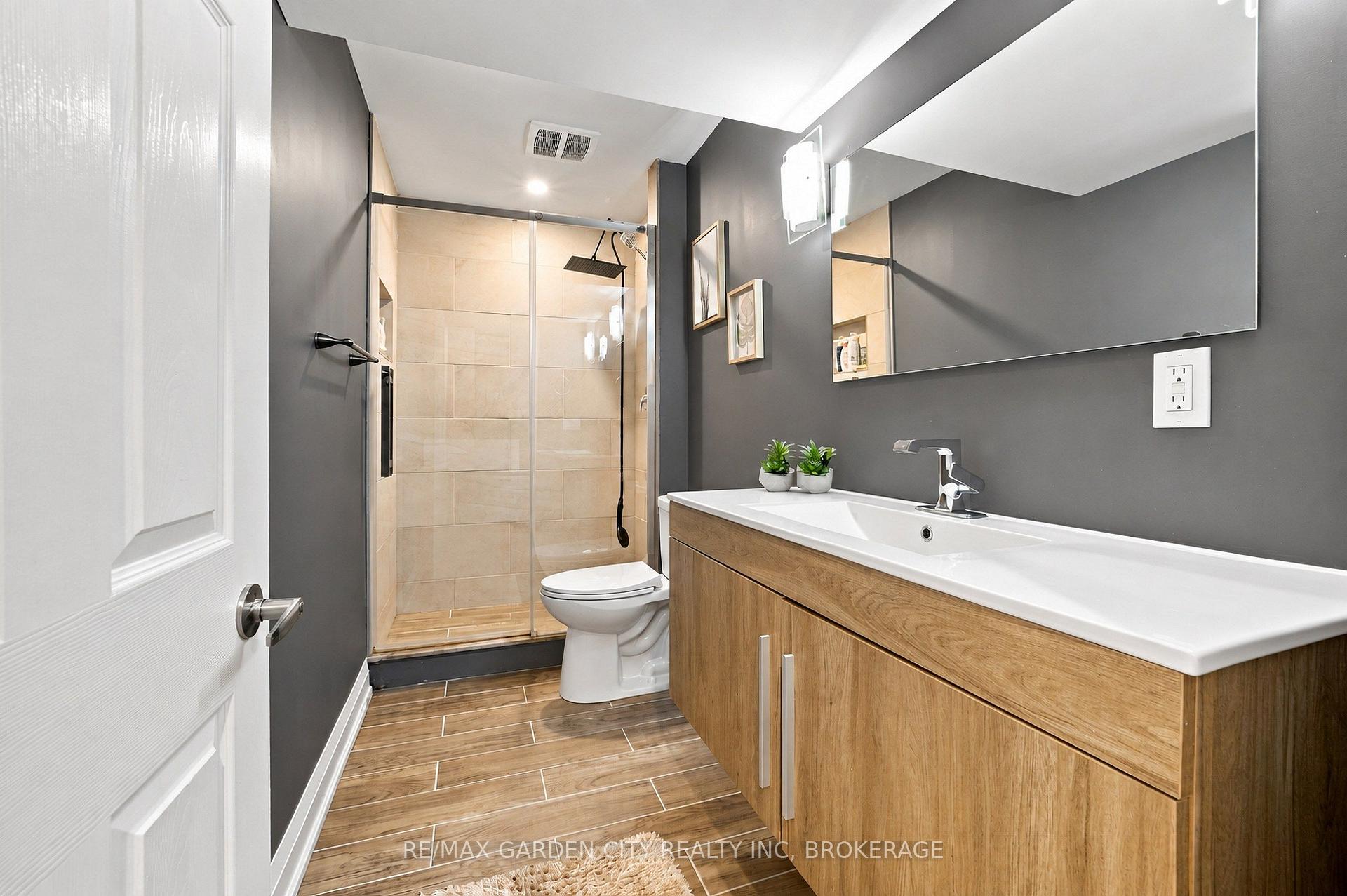 Photo 29 of 8377 Jeffrey Court, Niagara Falls, Forestview — HOMEH