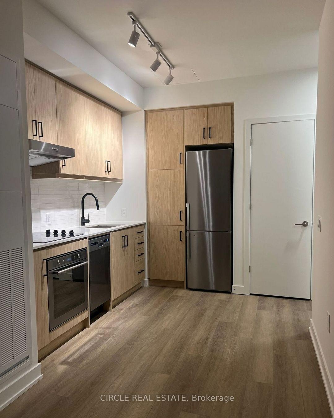 Photo 7 of Unit 508, 9 Tecumseth Street, Toronto, Niagara — HOMEH