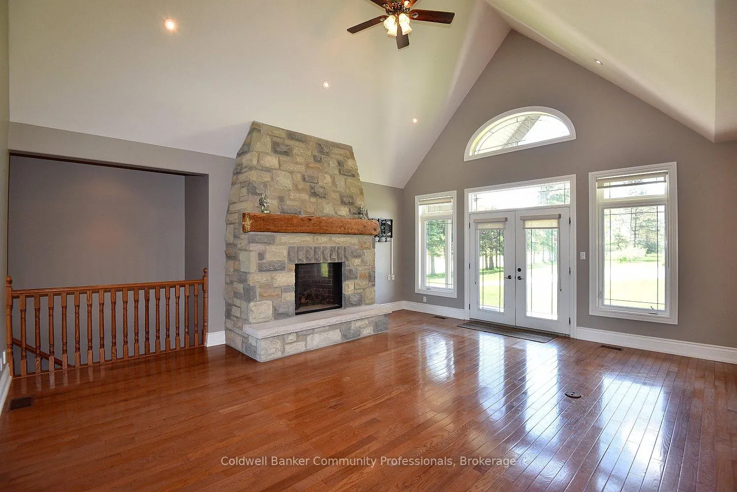 Photo 12 of 747 Centre Road, Hamilton, Rural Flamborough — HOMEH