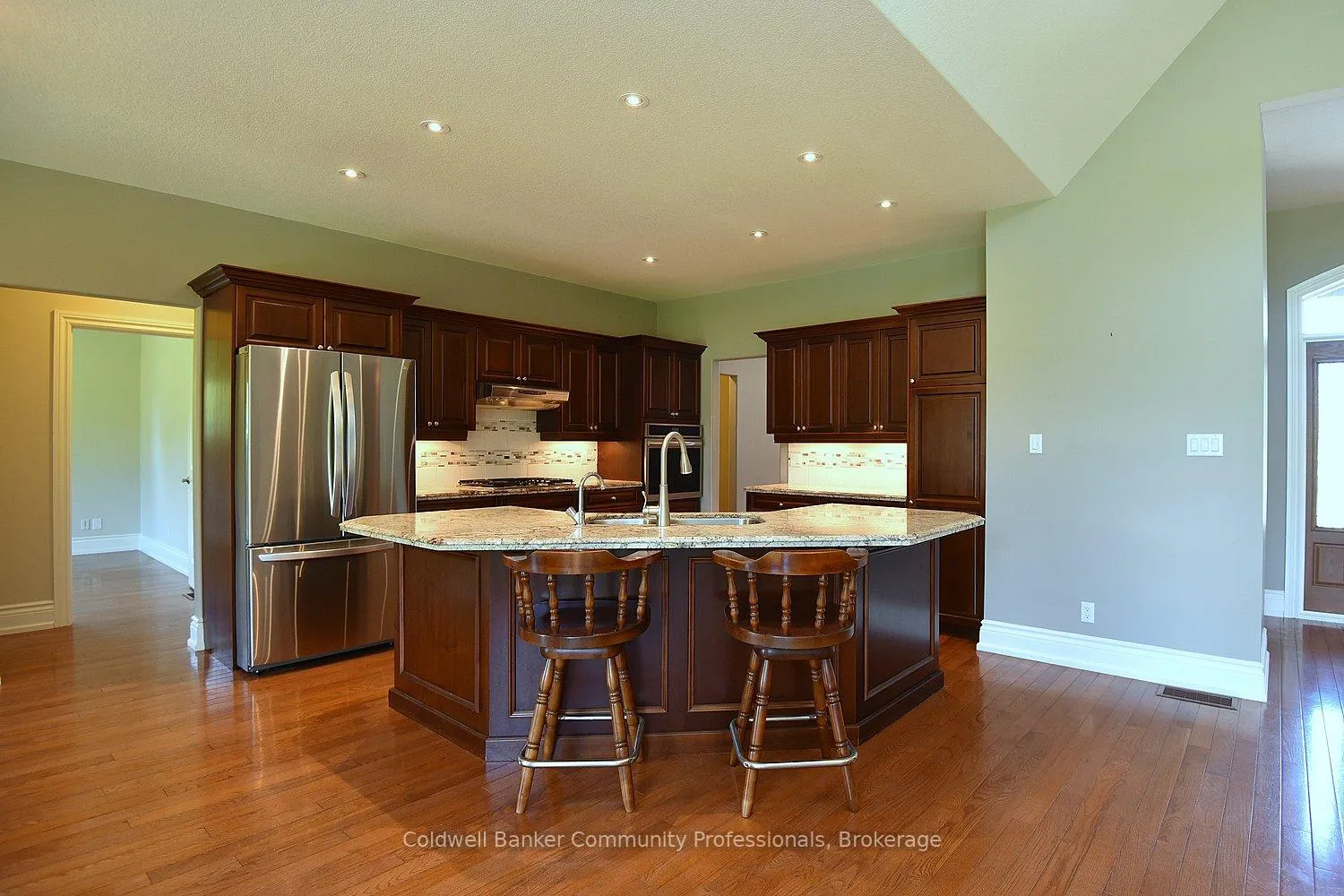 Photo 18 of 747 Centre Road, Hamilton, Rural Flamborough — HOMEH