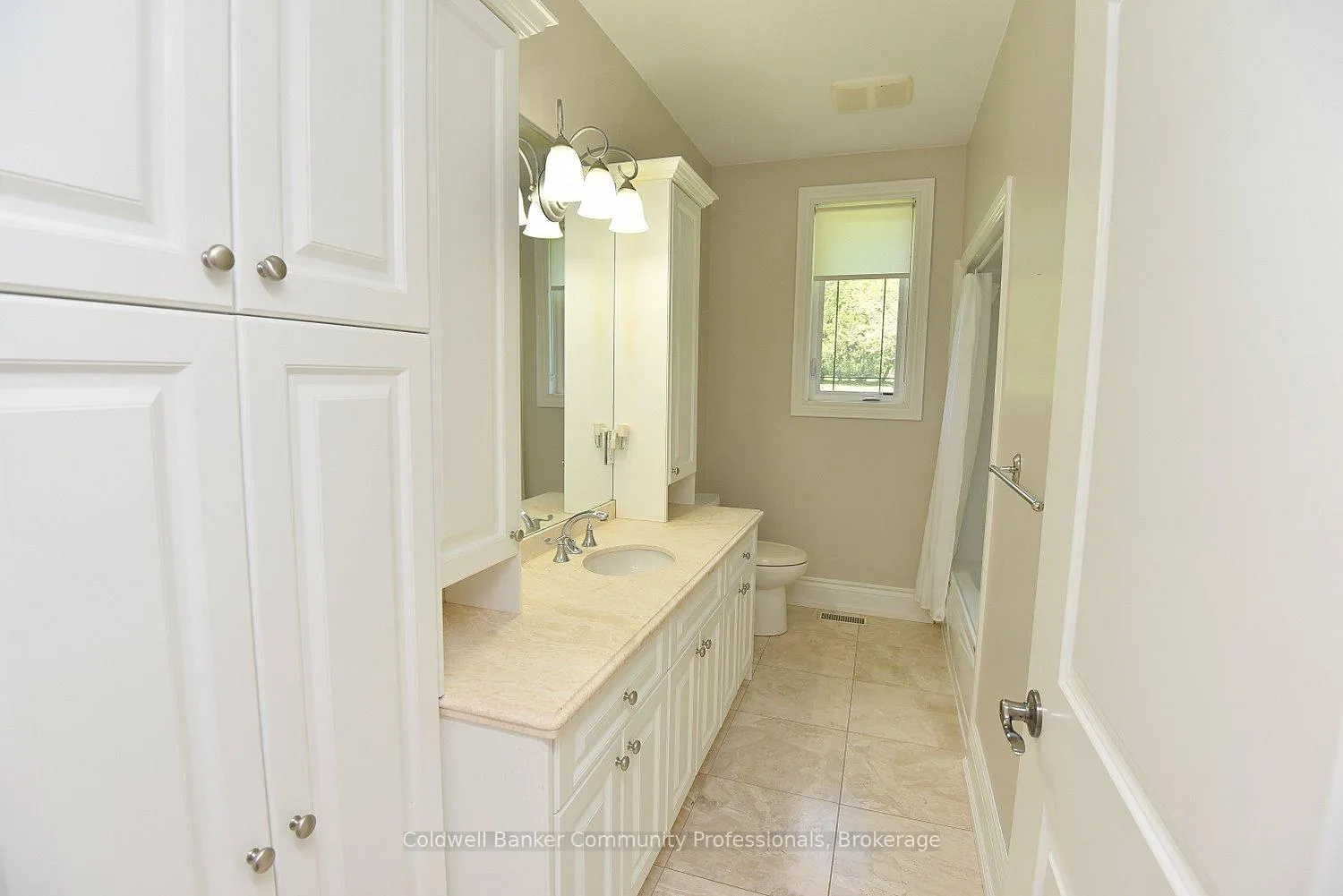 Photo 27 of 747 Centre Road, Hamilton, Rural Flamborough — HOMEH