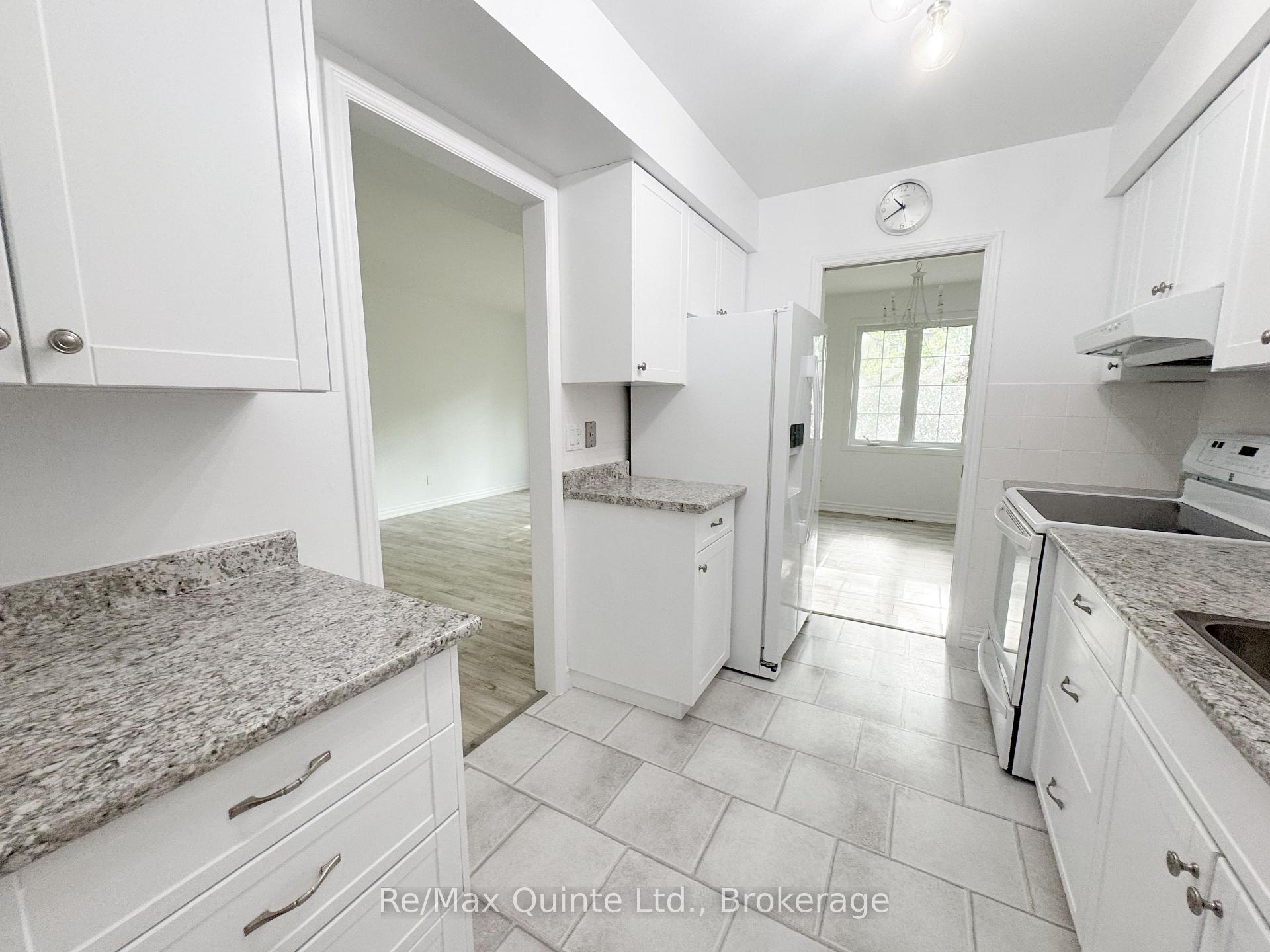 Photo 32 of Unit 8, 11 Janlyn Crescent, Belleville, Belleville Ward — HOMEH
