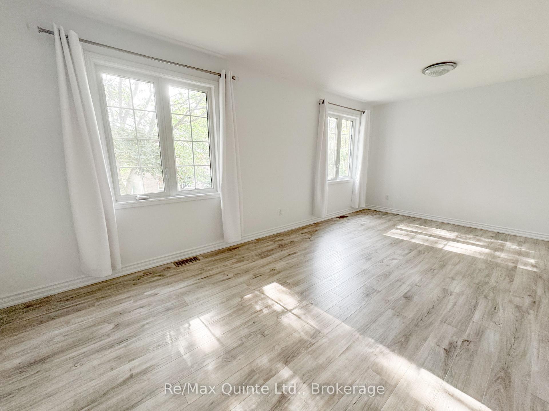 Photo 44 of Unit 8, 11 Janlyn Crescent, Belleville, Belleville Ward — HOMEH