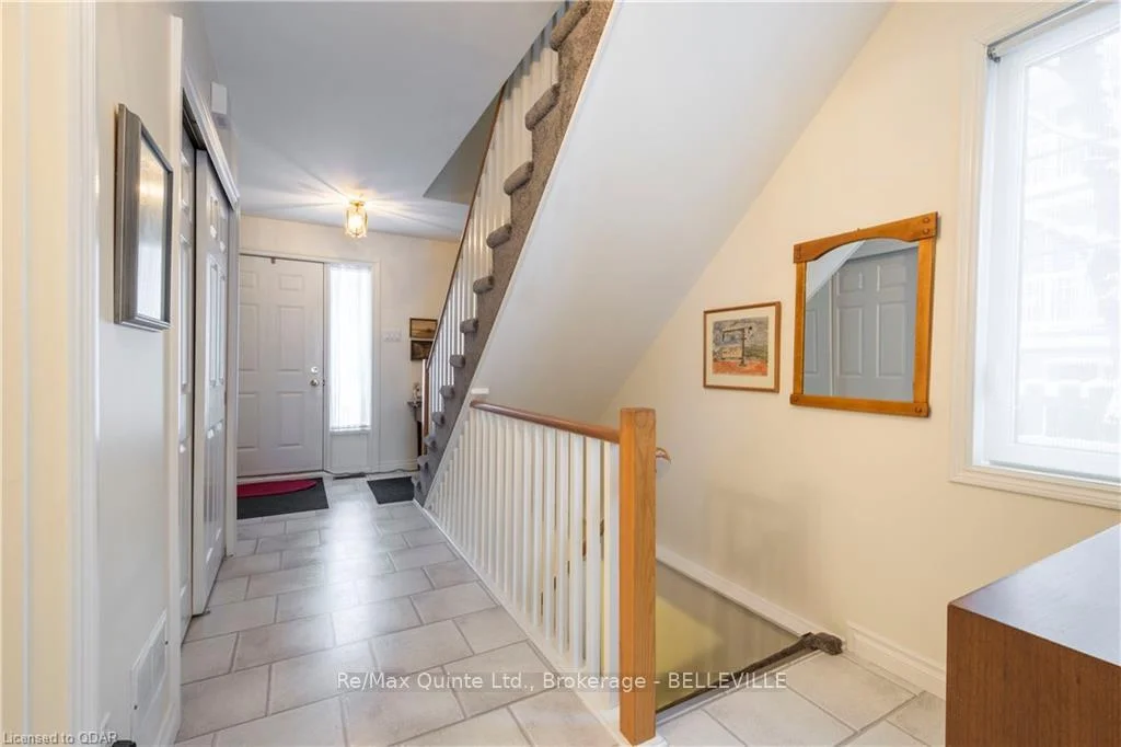 Photo 11 of Unit 8, 11 Janlyn Crescent, Belleville, Belleville Ward — HOMEH