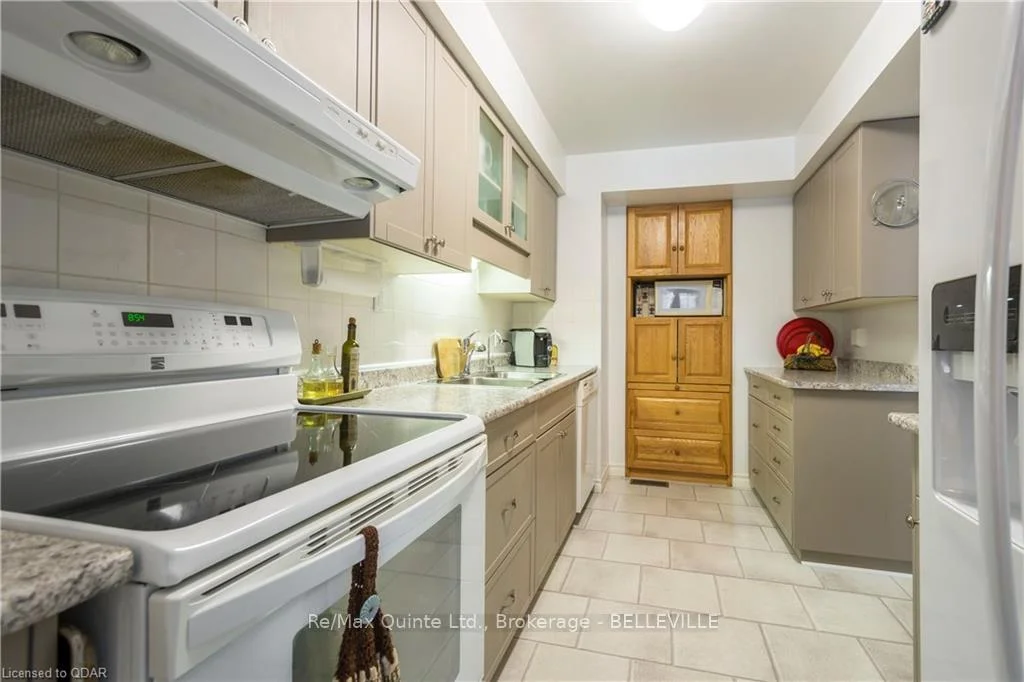Photo 20 of Unit 8, 11 Janlyn Crescent, Belleville, Belleville Ward — HOMEH