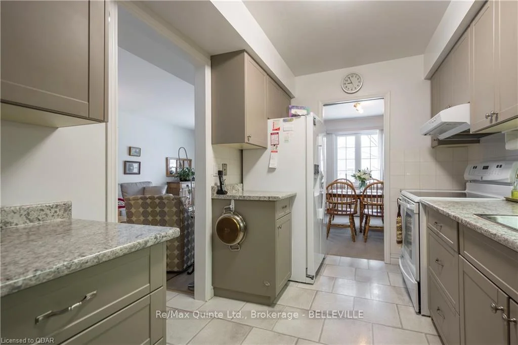 Photo 26 of Unit 8, 11 Janlyn Crescent, Belleville, Belleville Ward — HOMEH