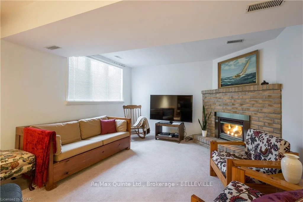 Photo 42 of Unit 8, 11 Janlyn Crescent, Belleville, Belleville Ward — HOMEH
