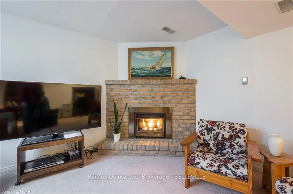 Photo 45 of Unit 8, 11 Janlyn Crescent, Belleville, Belleville Ward — HOMEH