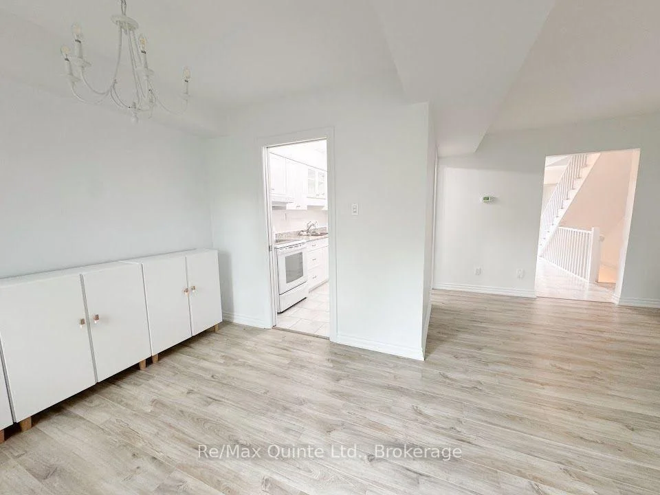 Photo 29 of Unit 8, 11 Janlyn Crescent, Belleville, Belleville Ward — HOMEH