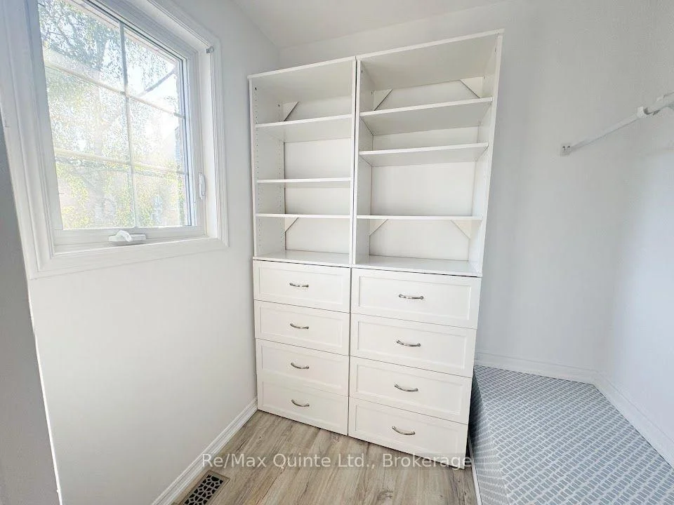 Photo 56 of Unit 8, 11 Janlyn Crescent, Belleville, Belleville Ward — HOMEH