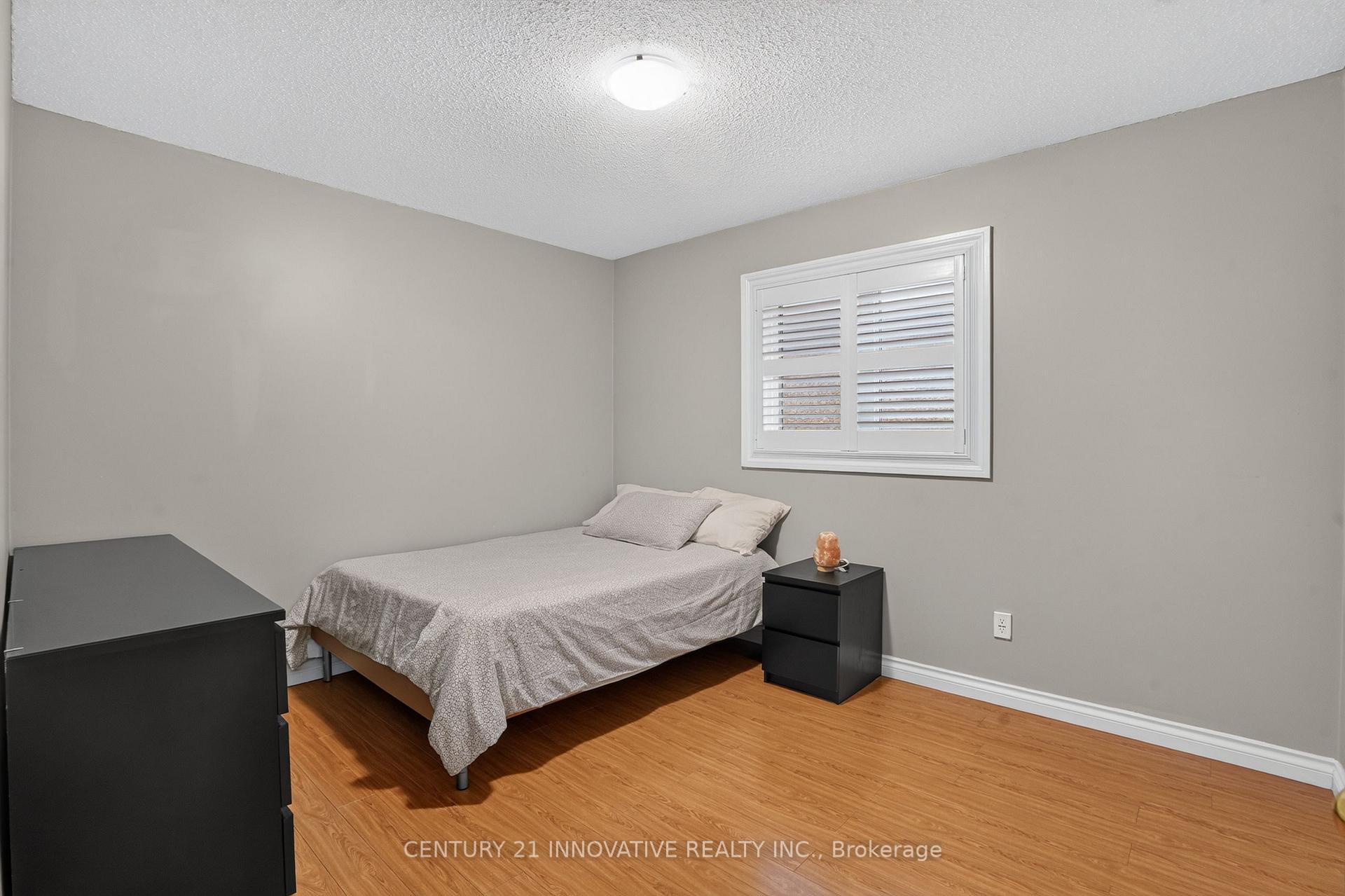 Photo 20 of 160 Sophia Road, Markham, Middlefield — HOMEH