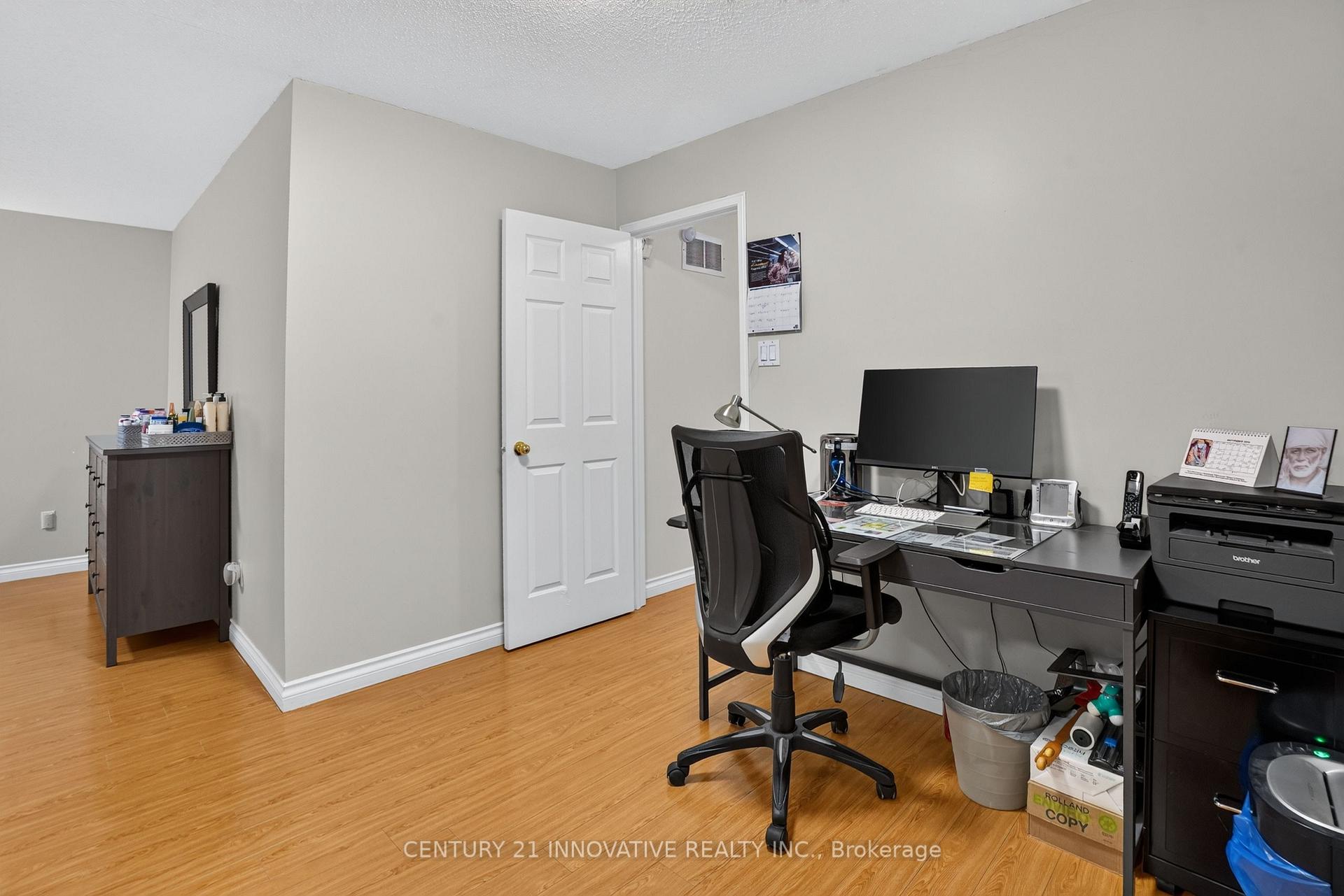 Photo 22 of 160 Sophia Road, Markham, Middlefield — HOMEH