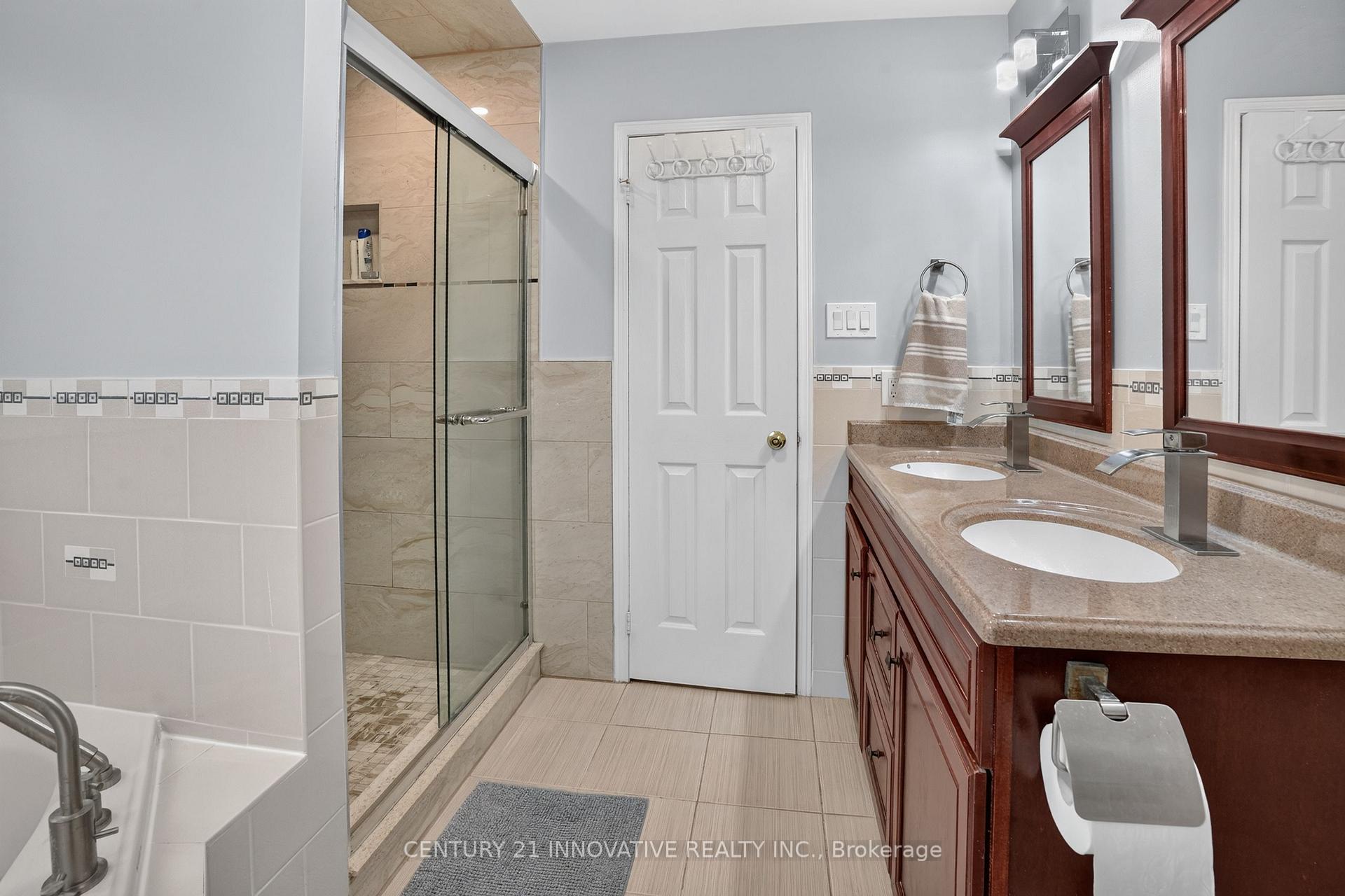 Photo 27 of 160 Sophia Road, Markham, Middlefield — HOMEH