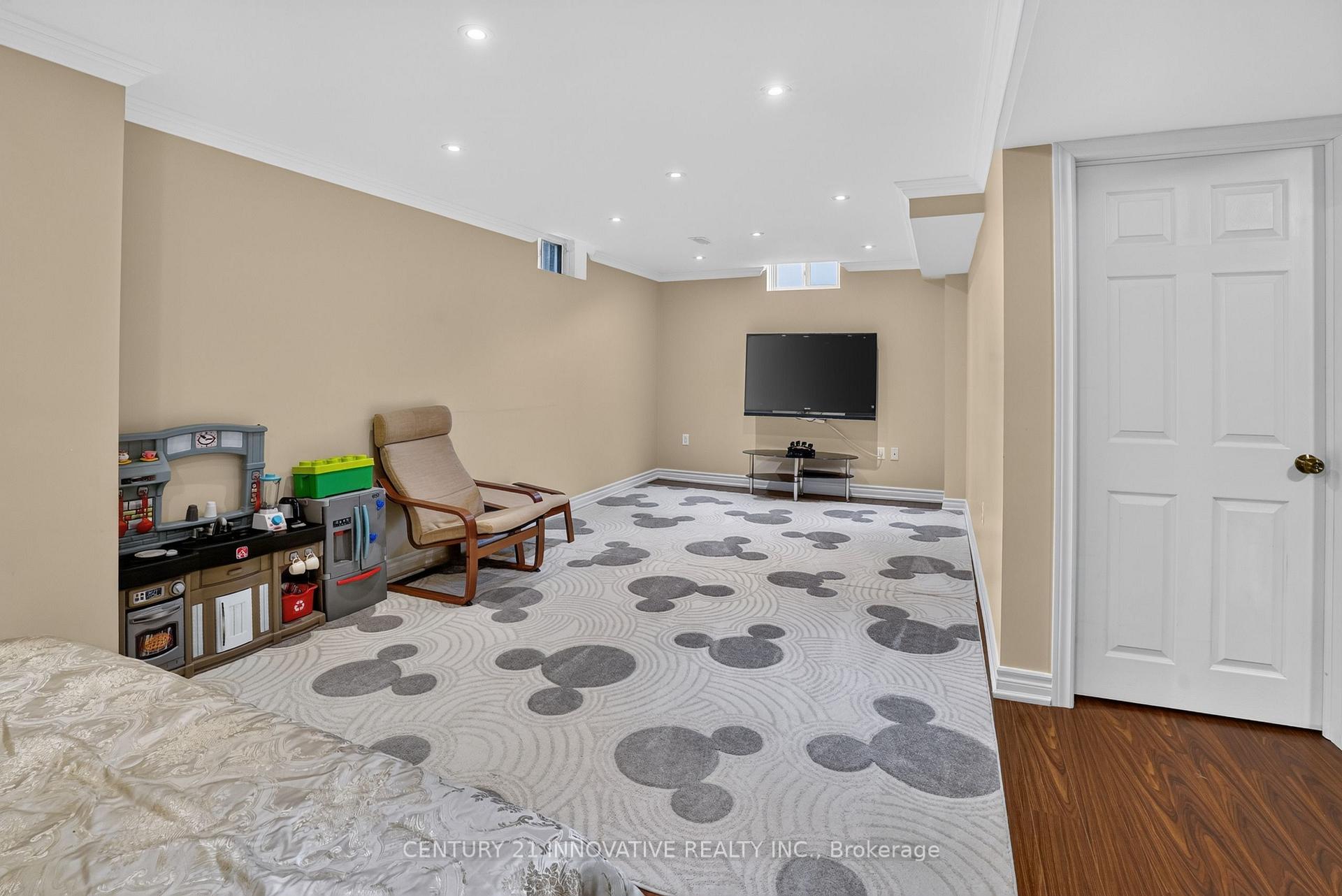 Photo 30 of 160 Sophia Road, Markham, Middlefield — HOMEH