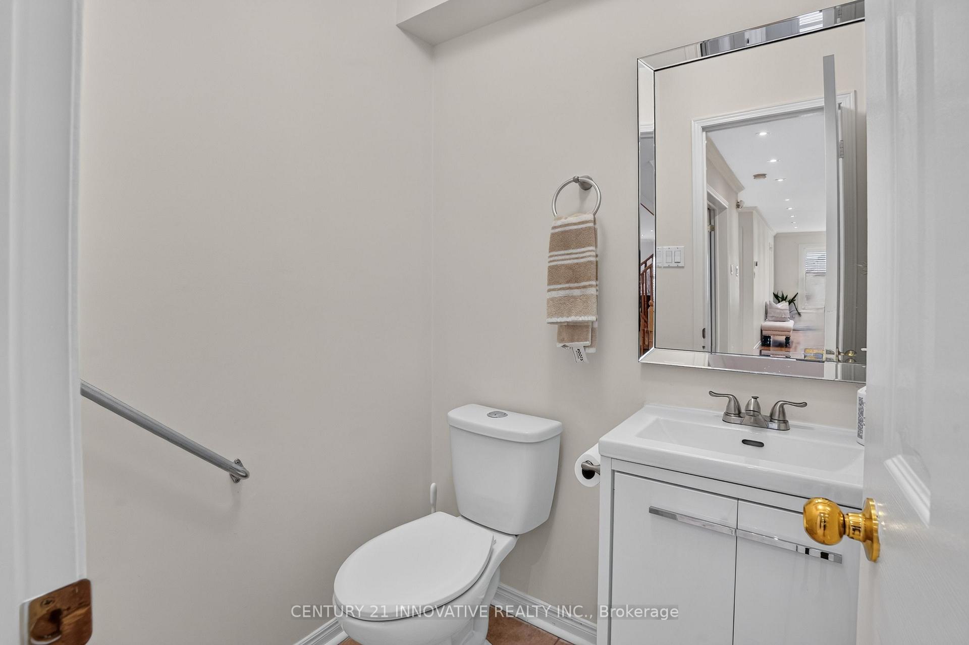Photo 37 of 160 Sophia Road, Markham, Middlefield — HOMEH
