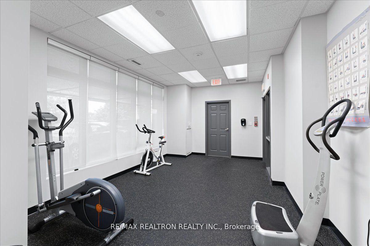 Photo 7 of Unit 304, 15450 Yonge Street, Aurora, Aurora Heights — HOMEH