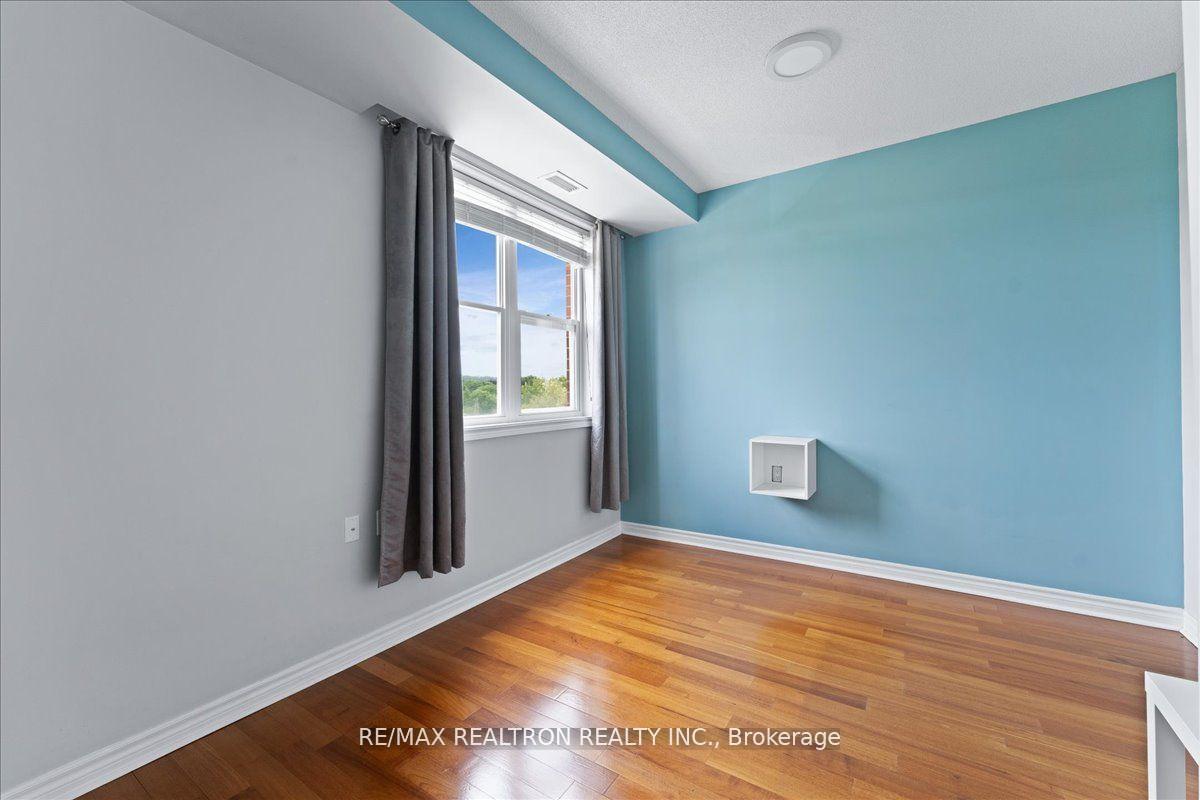 Photo 19 of Unit 304, 15450 Yonge Street, Aurora, Aurora Heights — HOMEH