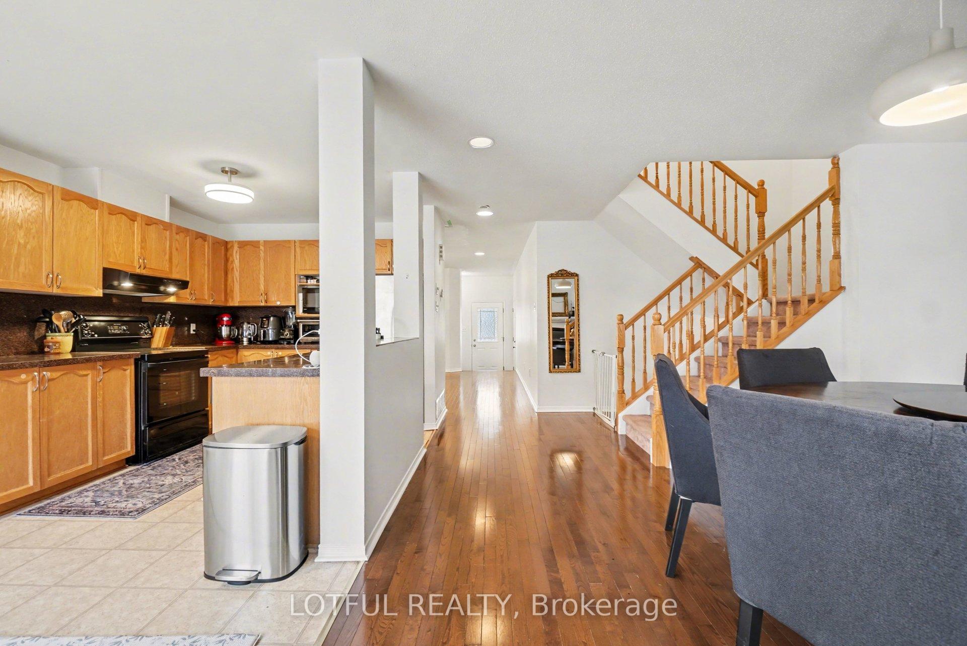 Photo 8 of 3 Collington Street, Ottawa, Barrhaven East — HOMEH