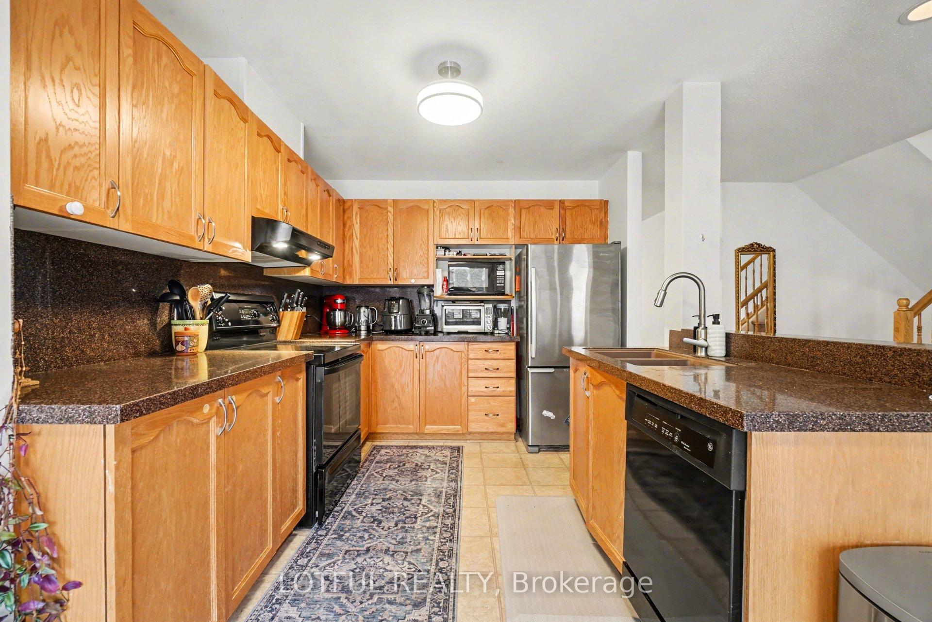 Photo 10 of 3 Collington Street, Ottawa, Barrhaven East — HOMEH