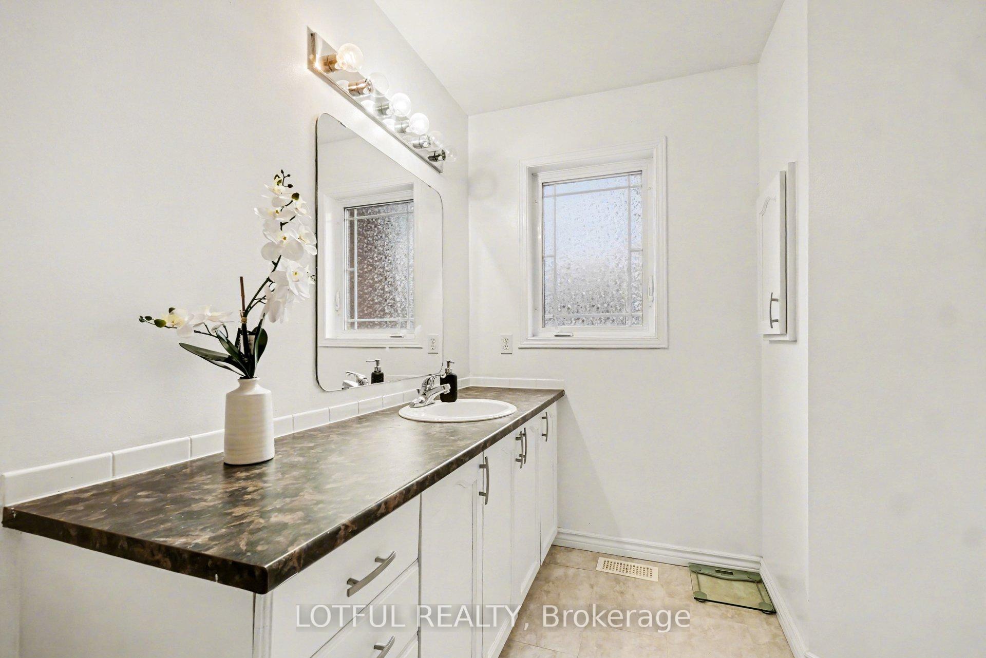 Photo 16 of 3 Collington Street, Ottawa, Barrhaven East — HOMEH