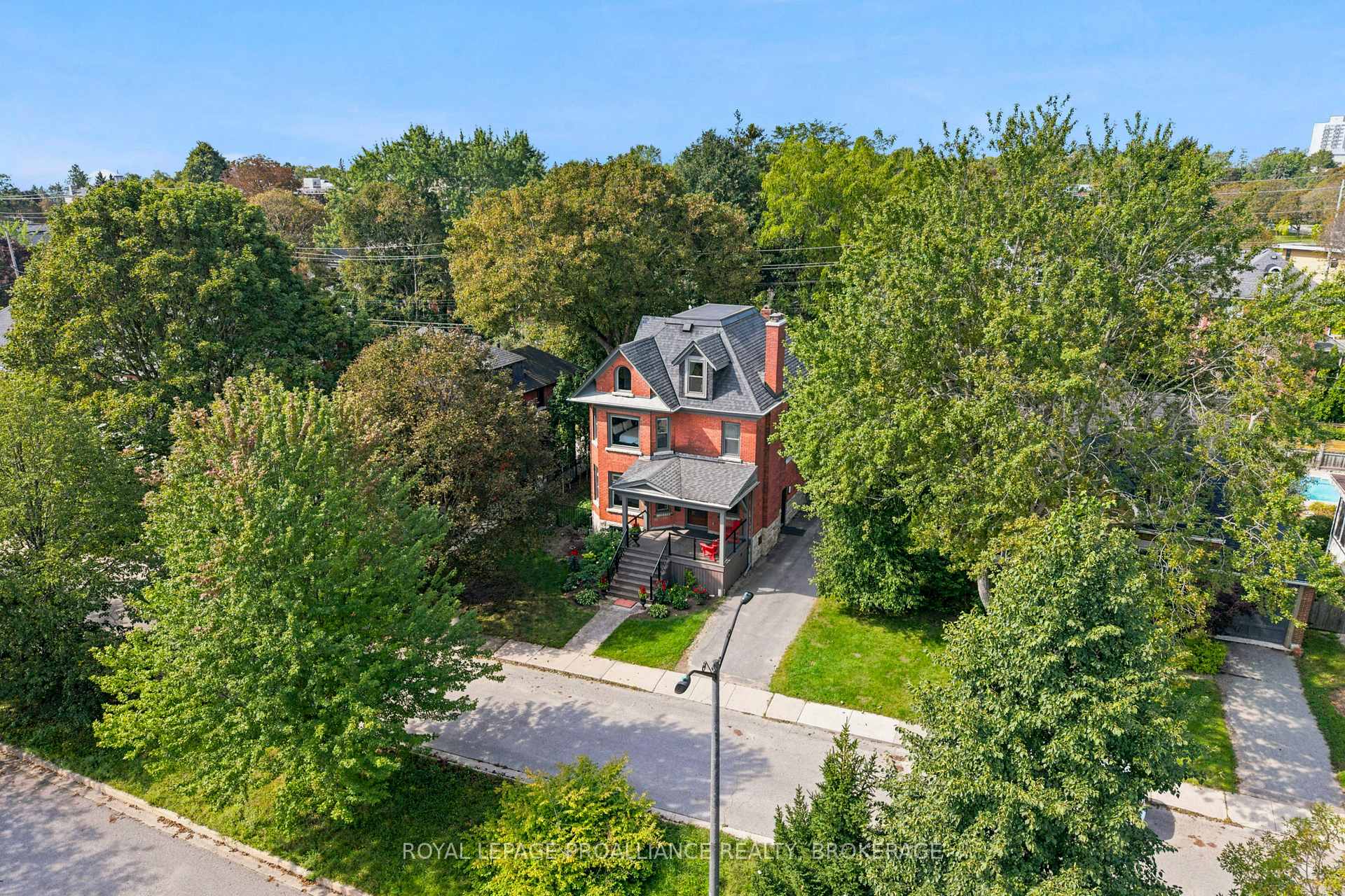 Photo 5 of 32 Kensington Avenue, Kingston, Central City East — HOMEH