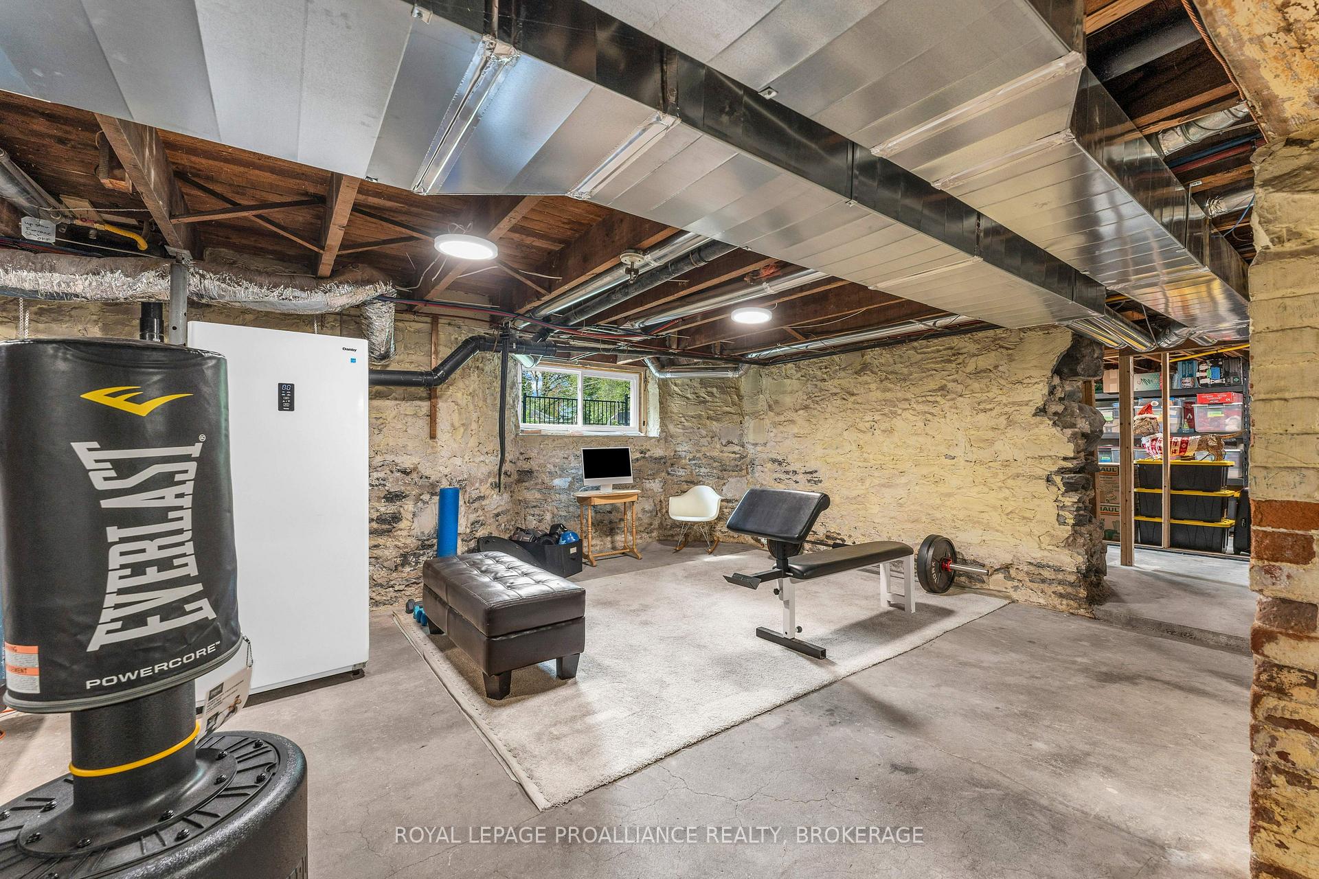 Photo 34 of 32 Kensington Avenue, Kingston, Central City East — HOMEH