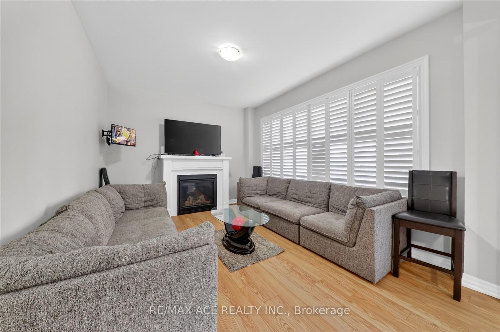 Photo 16 of 218 Flood Avenue, Clarington, Newcastle — HOMEH
