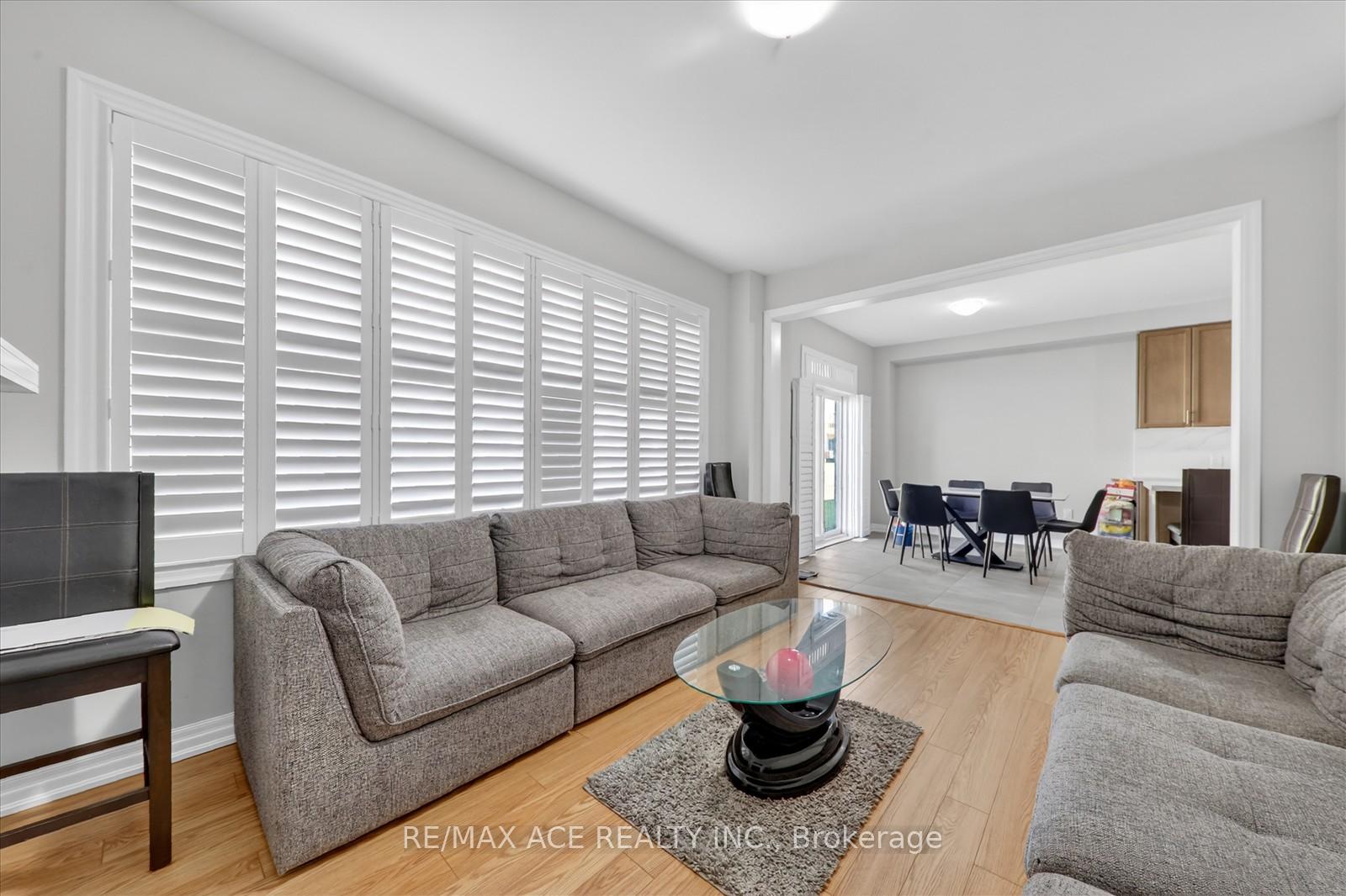 Photo 18 of 218 Flood Avenue, Clarington, Newcastle — HOMEH