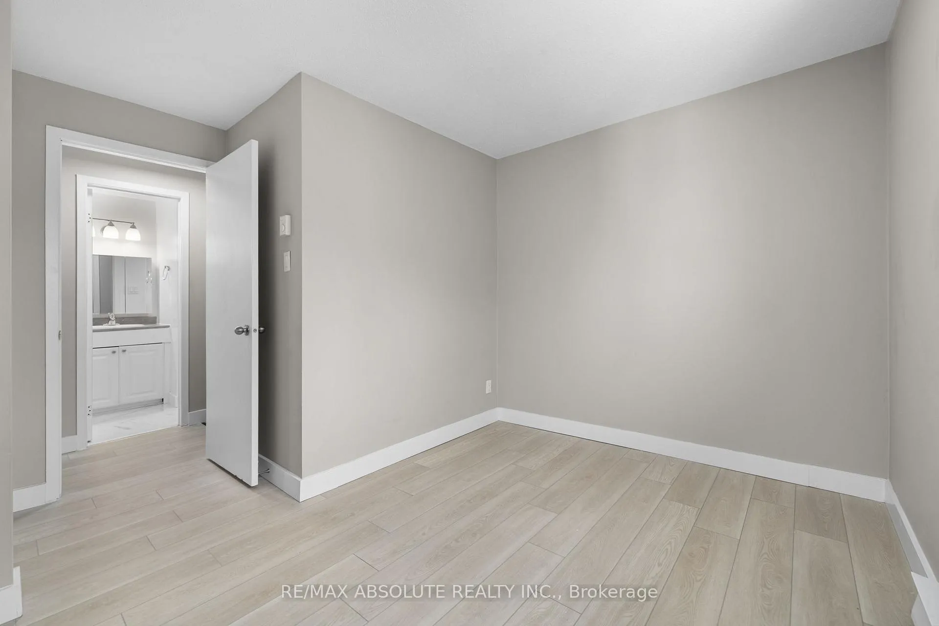 Photo 29 of Unit 73B, 750 St. Andre Drive, Ottawa, Hiawatha Park/Convent Glen — HOMEH