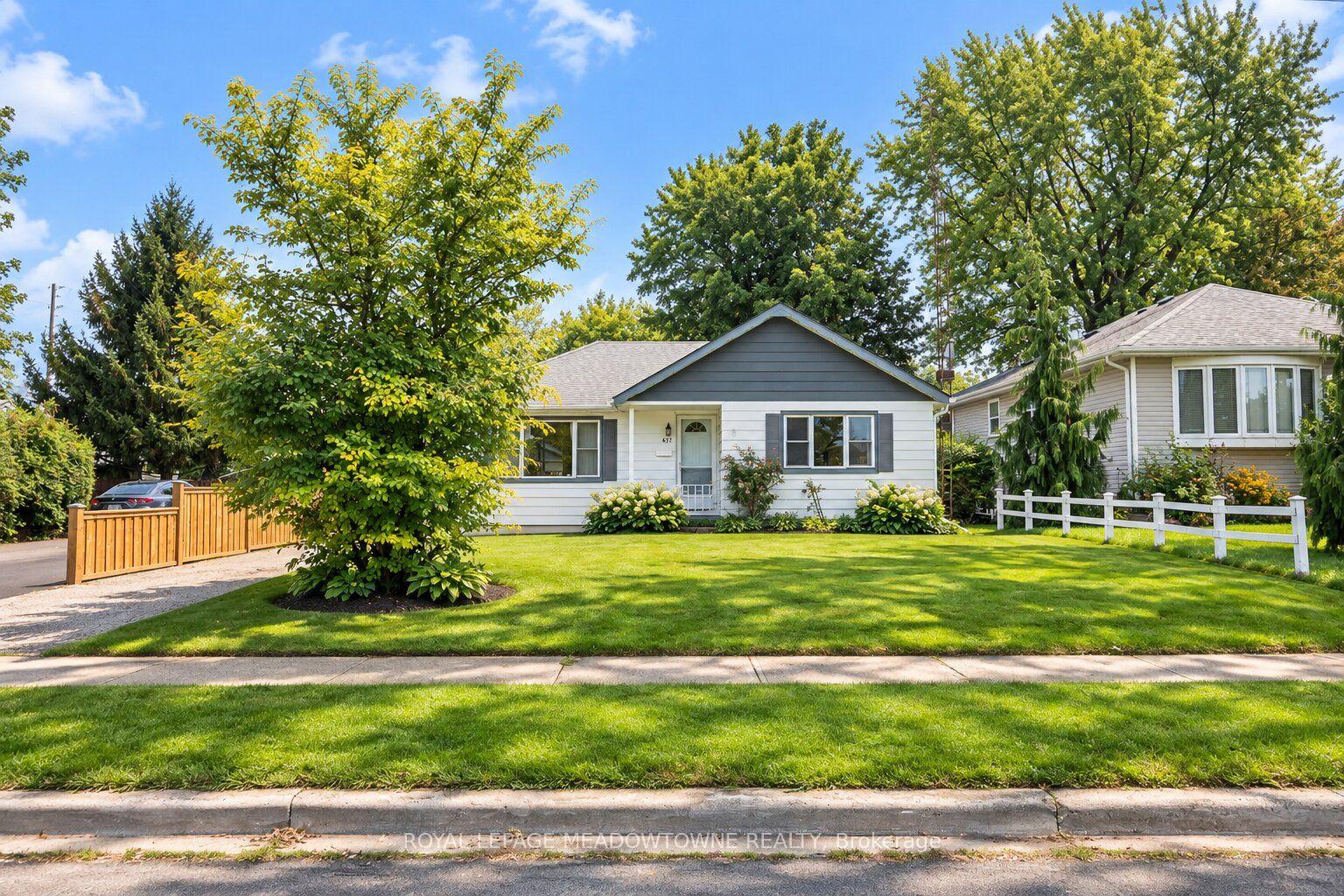 Photo of 436 Broadway Avenue