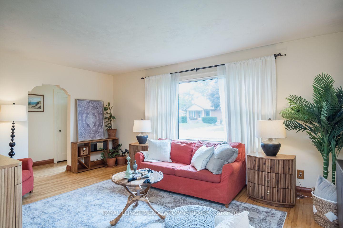 Photo 13 of 436 Broadway Avenue, Milton, Old Milton — HOMEH
