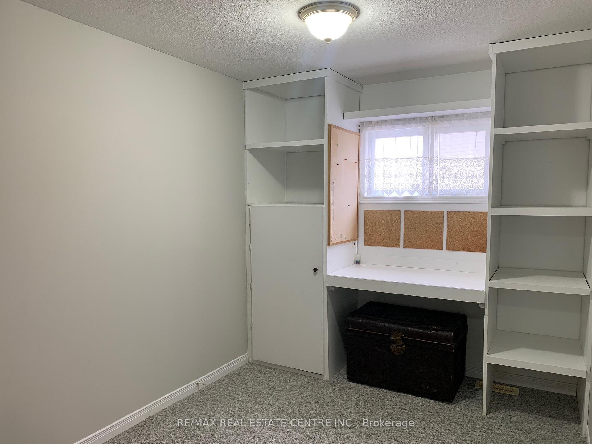 Photo 20 of 35 Cameron Court, Orangeville — HOMEH