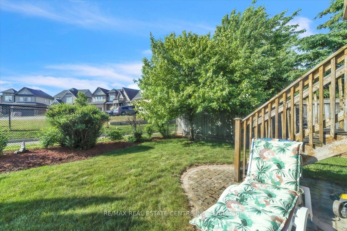 Photo 27 of 35 Cameron Court, Orangeville — HOMEH