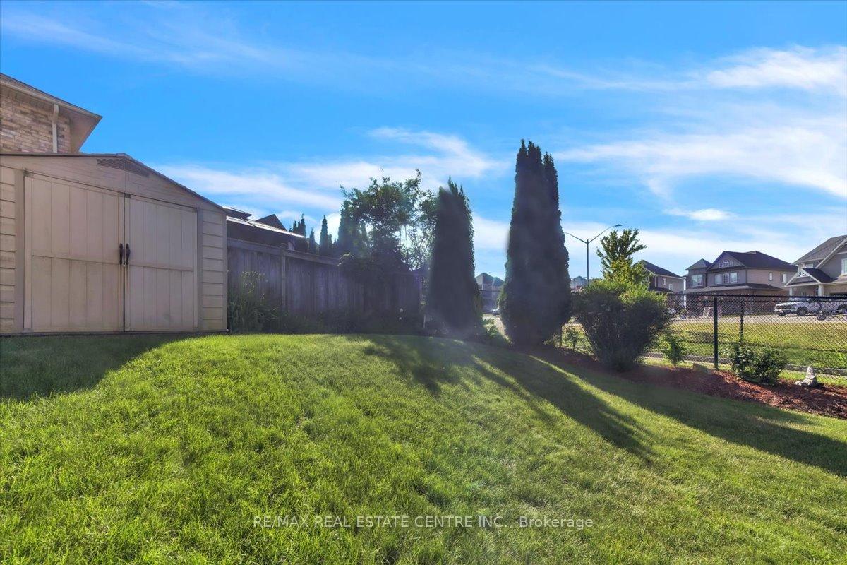 Photo 28 of 35 Cameron Court, Orangeville — HOMEH