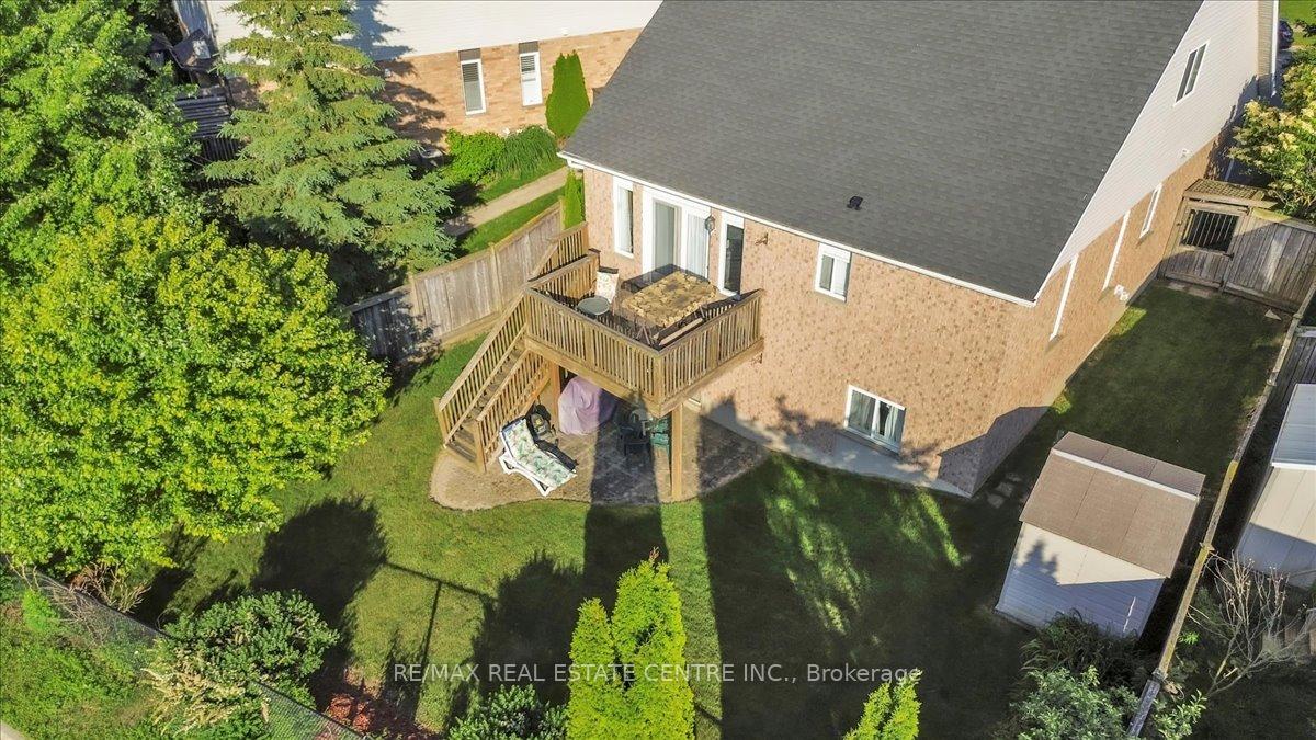 Photo 29 of 35 Cameron Court, Orangeville — HOMEH