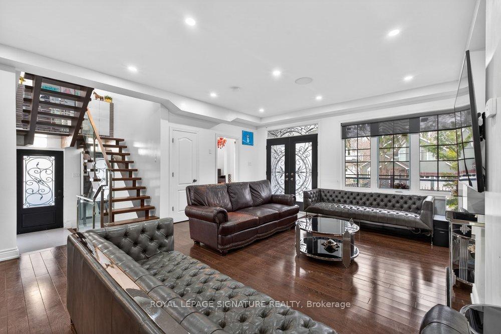 Photo 9 of 32 Cliffcrest Drive, Scarborough, Cliffcrest — HOMEH