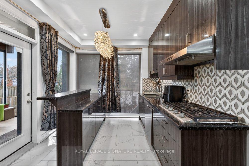Photo 18 of 32 Cliffcrest Drive, Scarborough, Cliffcrest — HOMEH