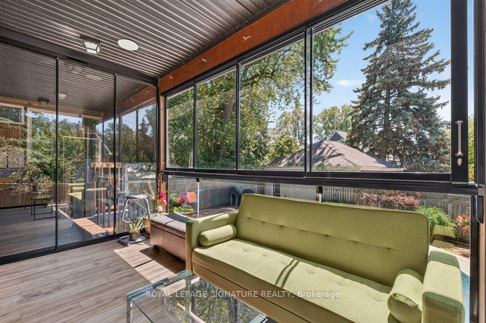 Photo 22 of 32 Cliffcrest Drive, Scarborough, Cliffcrest — HOMEH