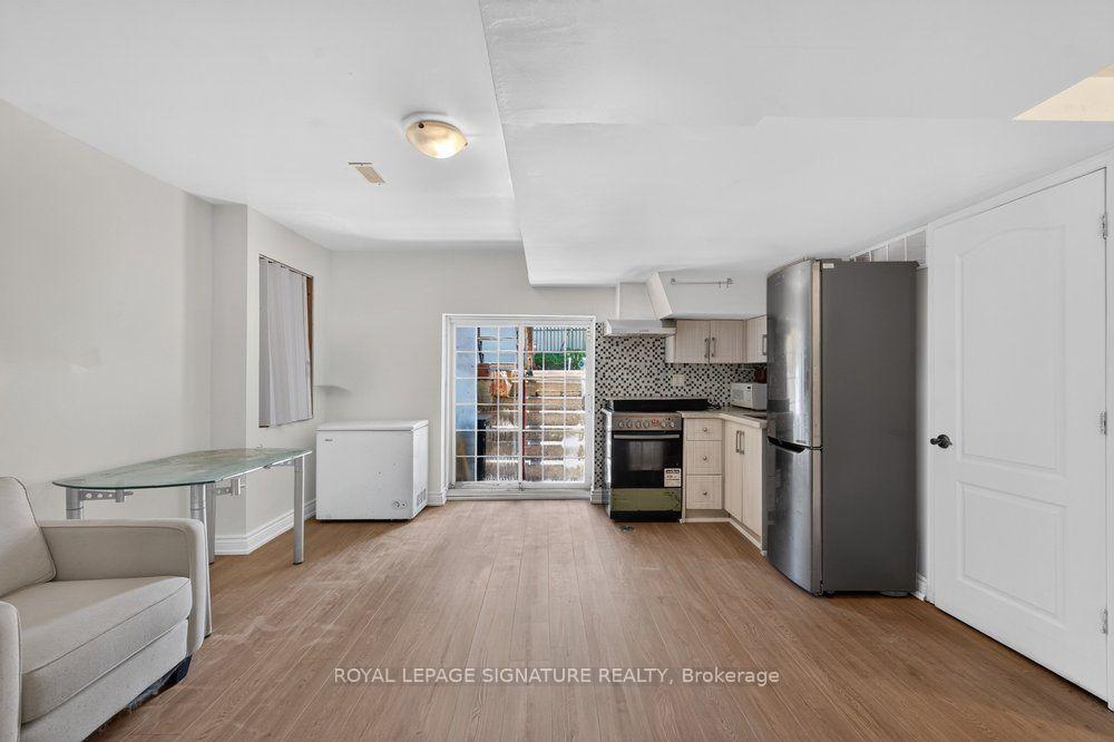 Photo 36 of 32 Cliffcrest Drive, Scarborough, Cliffcrest — HOMEH