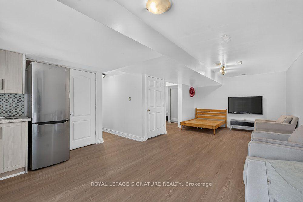 Photo 37 of 32 Cliffcrest Drive, Scarborough, Cliffcrest — HOMEH