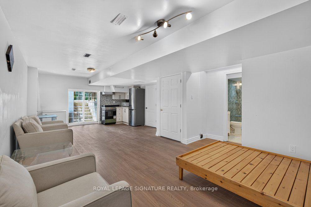 Photo 38 of 32 Cliffcrest Drive, Scarborough, Cliffcrest — HOMEH